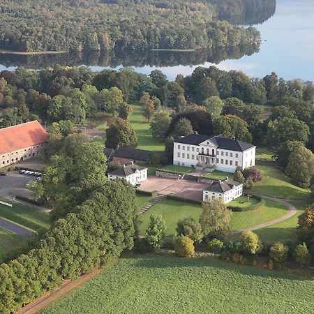 Naeaes Slott Vendégház Floda Kültér fotó
