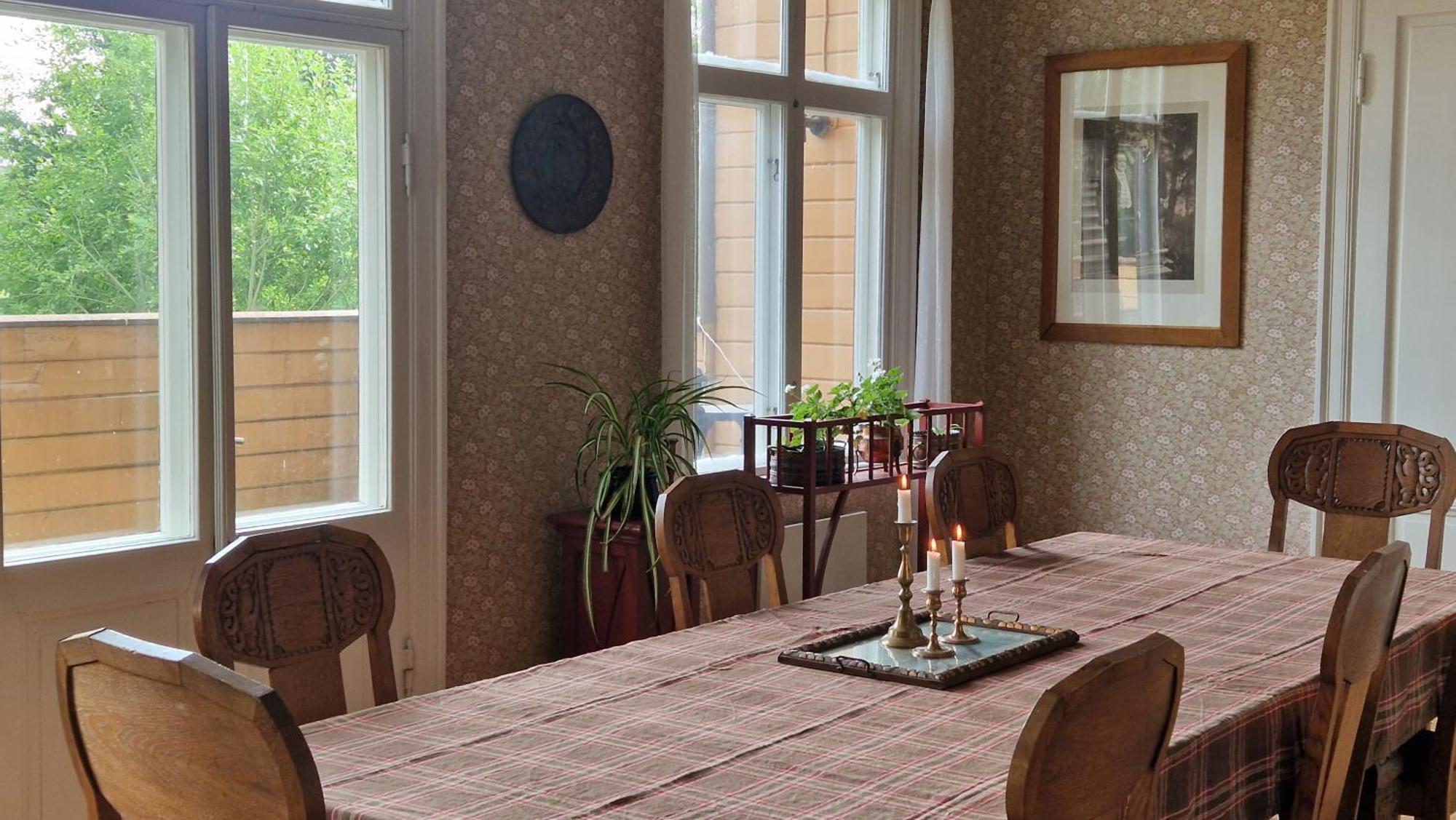 Naeaes Slott Vendégház Floda Kültér fotó